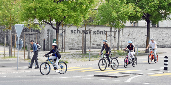 Il comune di Köniz incoraggia attivamente i bambini e i giovani ad andare maggiormente in bicicletta.